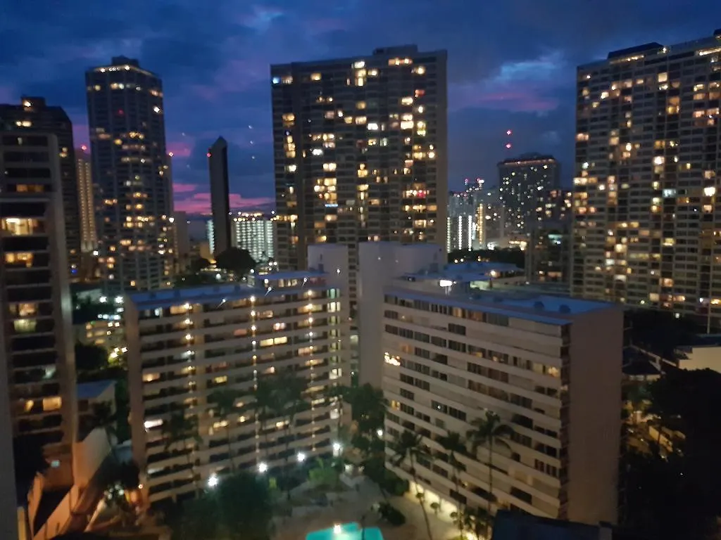 Gem Of Waikiki At Inn On The Park Honolulu 0*,