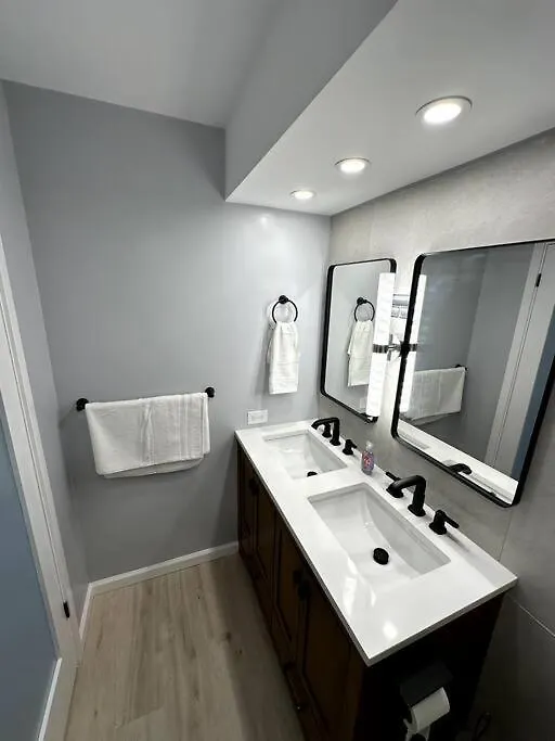 Gem Of Waikiki At Inn On The Park Honolulu Aparthotel